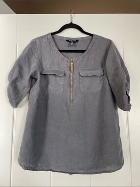 Ellen Tracy Gray Linen Blend Pullover Top with Gold Zip